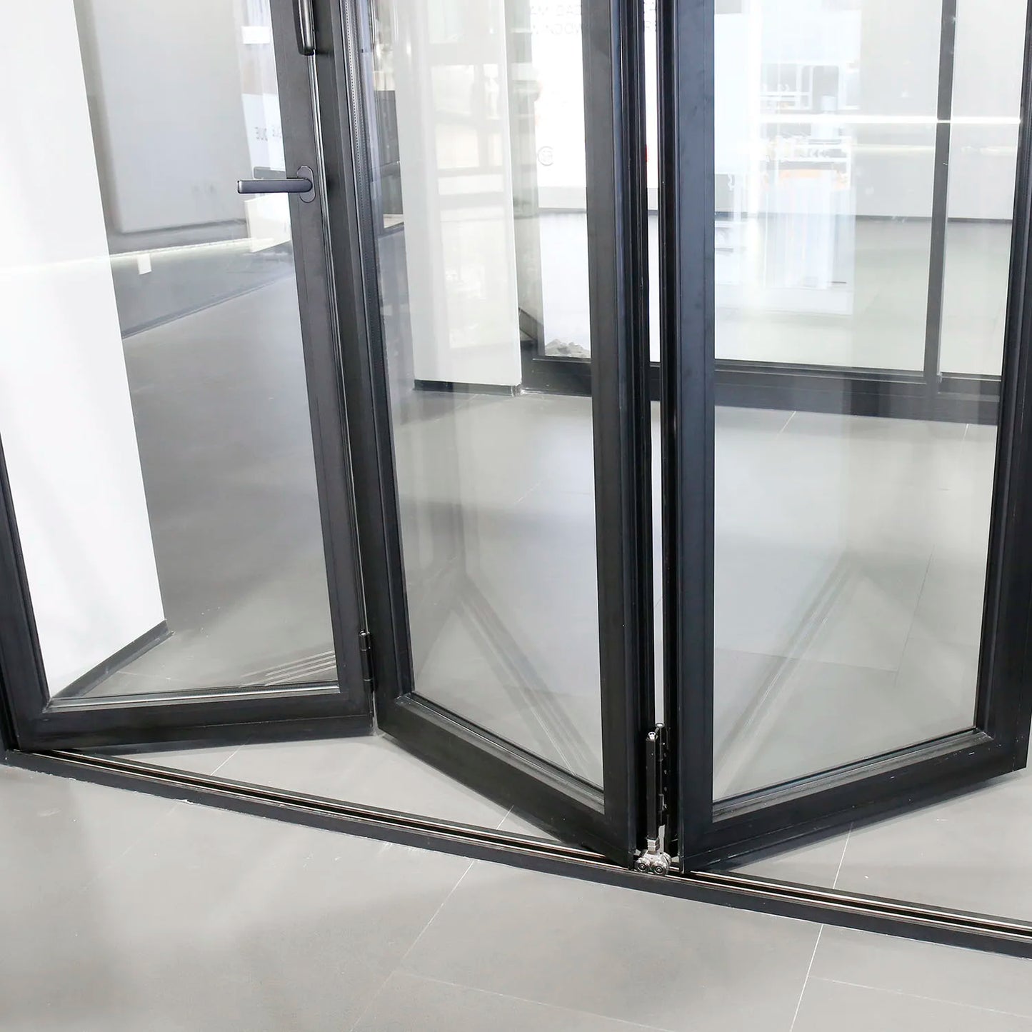 Exterior Patio Doors Modern Waterproof Glass Bifold Door for House Thermal Break Aluminum Accordion Type Folding Door